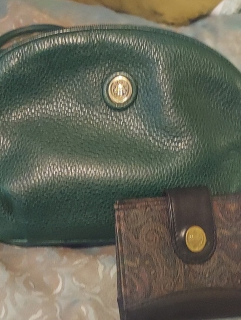 LIZ CLAIBORNE 1994/1991 Crest Logo Vintage Leather Dumpling Crossbody 2 Pc Set